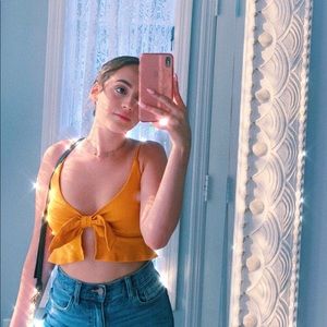 Meet your Posher, Leah